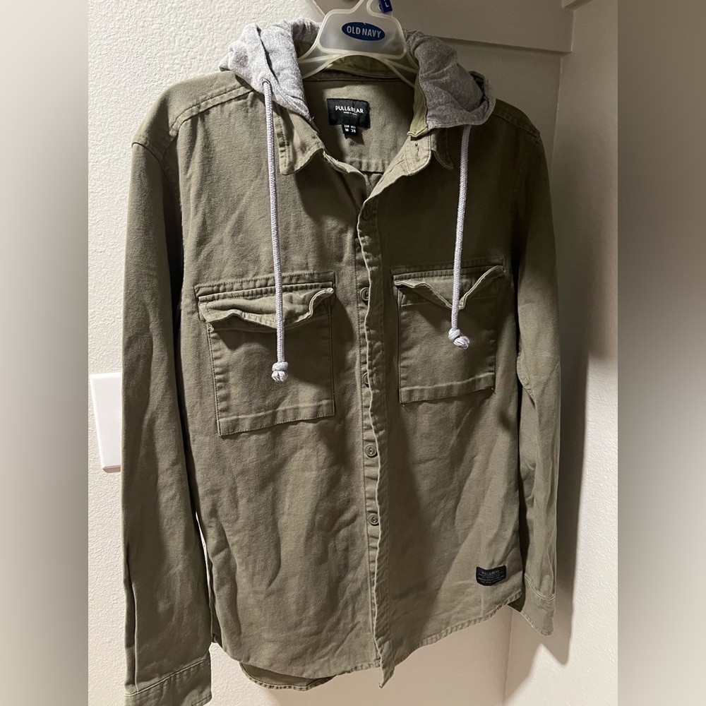 Pull & Bear Men’s Long - Sleeve / Scoop-Hem Button-Up Jacket Size M